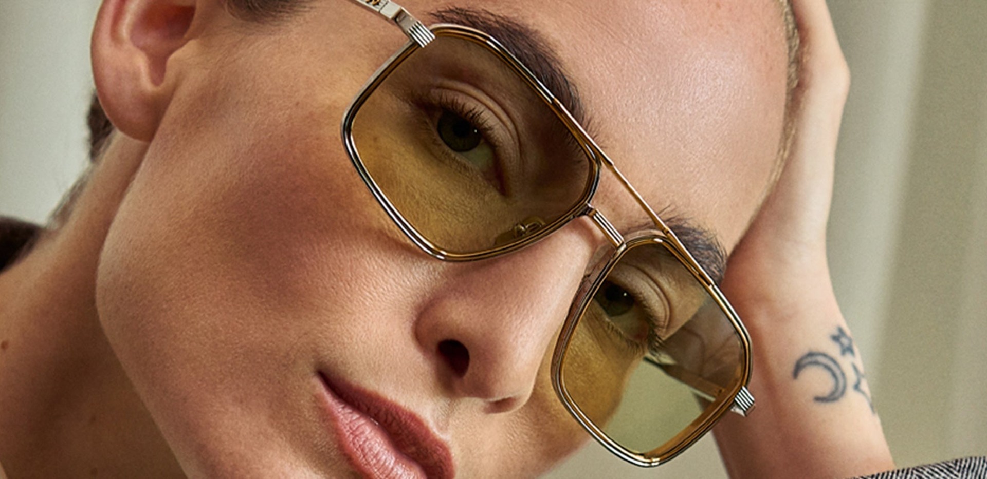 Cutler and Gross ürünlerimiz - güneş gözlüğü, optik gözlük ve lens koleksiyonu